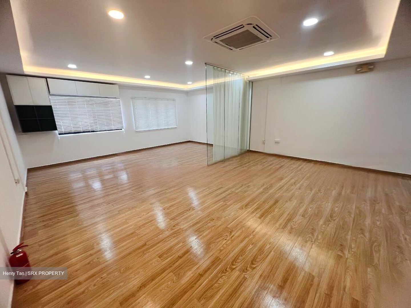 Urban Heritage (D12), Office #451326341